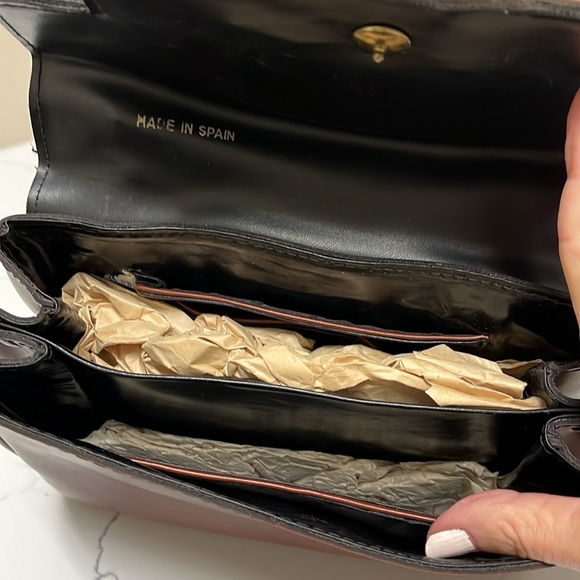 Handbag - Picture 3 of 5